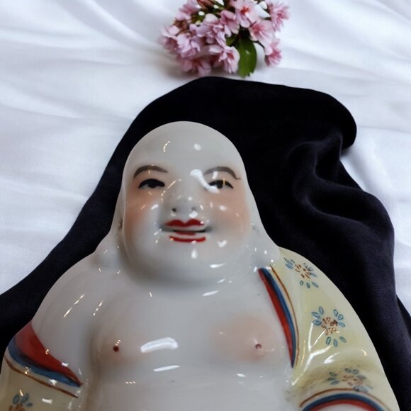 Vintage 1970 Hand-Painted Laughing Buddha Figurine – Porcelain, Feng Shui - Picture 7 of 12